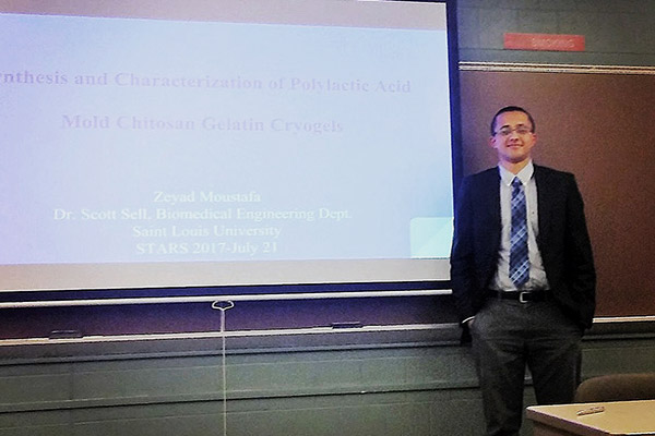 Zeyad Moustafa presented his research findings on “Synthesis and Characterization of Polylactic Acid Mold Chitosan Gelatin Cryogels” at the conclusion of STARS.