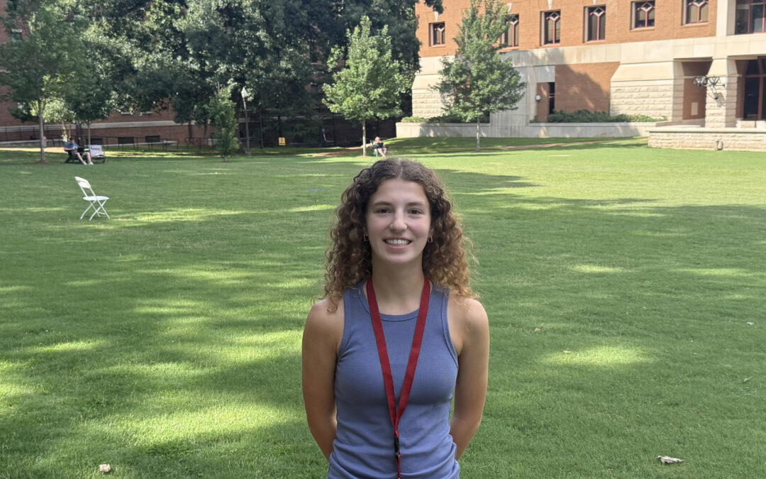 Catherine Chyzhyk is studying "Genetic Detectives: Stray Cats Paternity and Predator Trails" at Vanderbilt U.